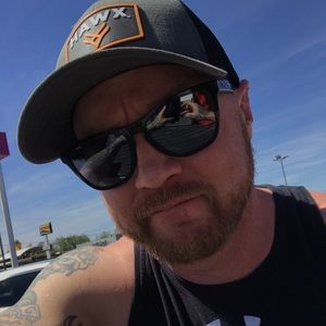 Meet your Posher, Wayne